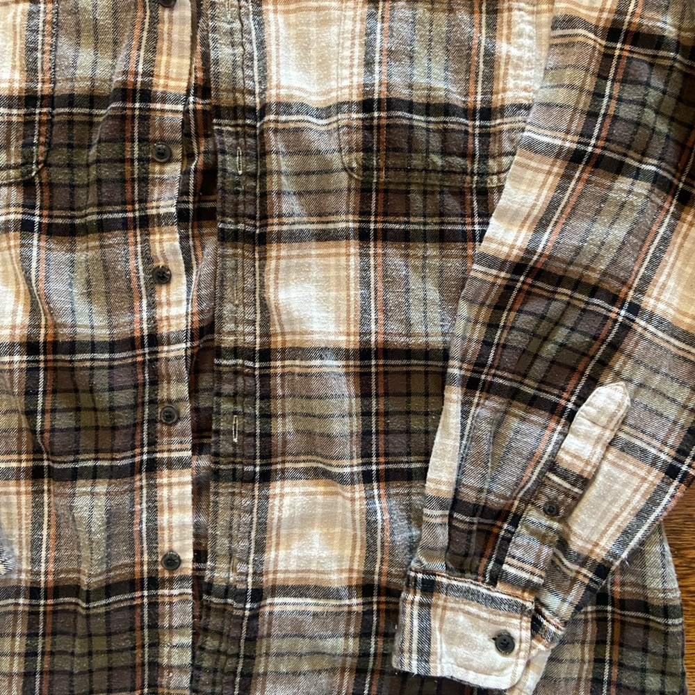 Flannel - Picture 3 of 6